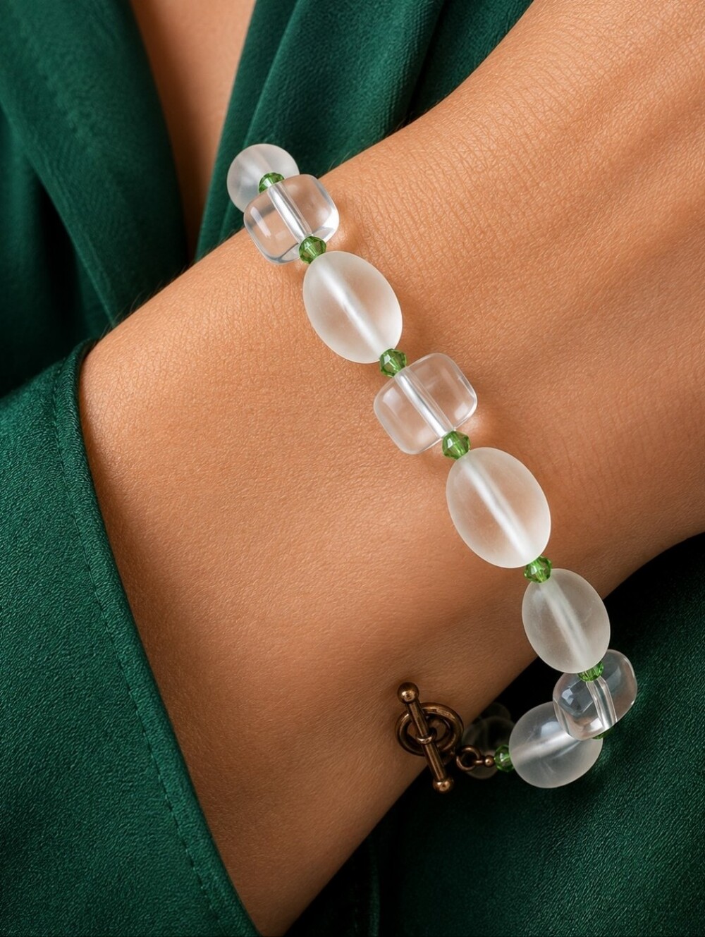 Frosted Lucite Clear 925 Sterling Doughnut Beads Kelly Green Bicone Bracelet EUC